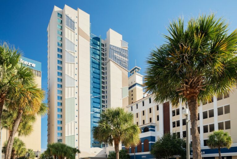 Courtyard & SpringHill Suites by Marriott Building Day time street view